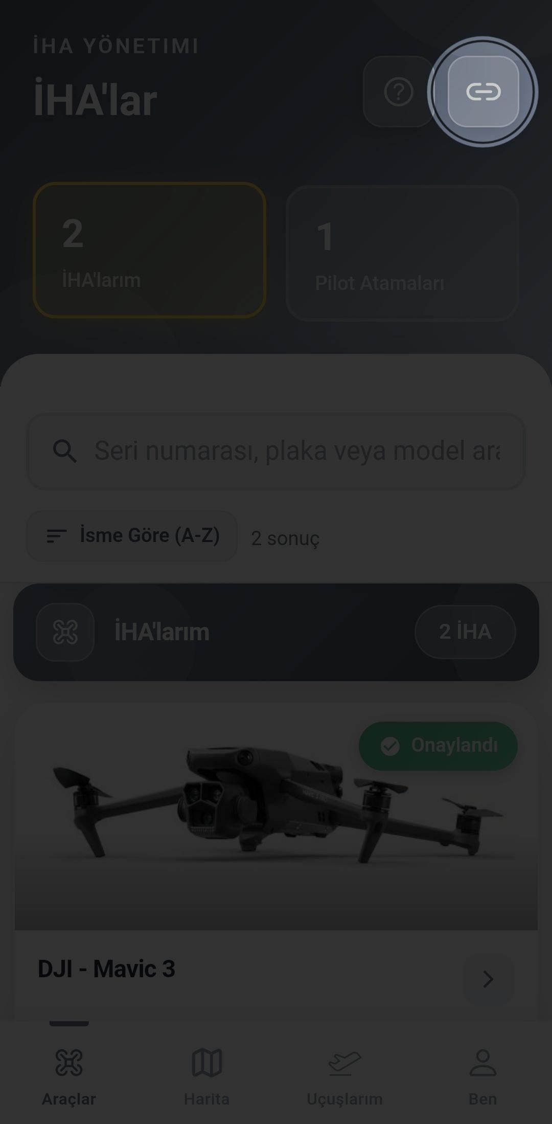 Kayıtlı araçlarınızı görüntüleyin, yeni bir araç eklemek için 'Yeni Araç Ekle' butonuna tıklayın.